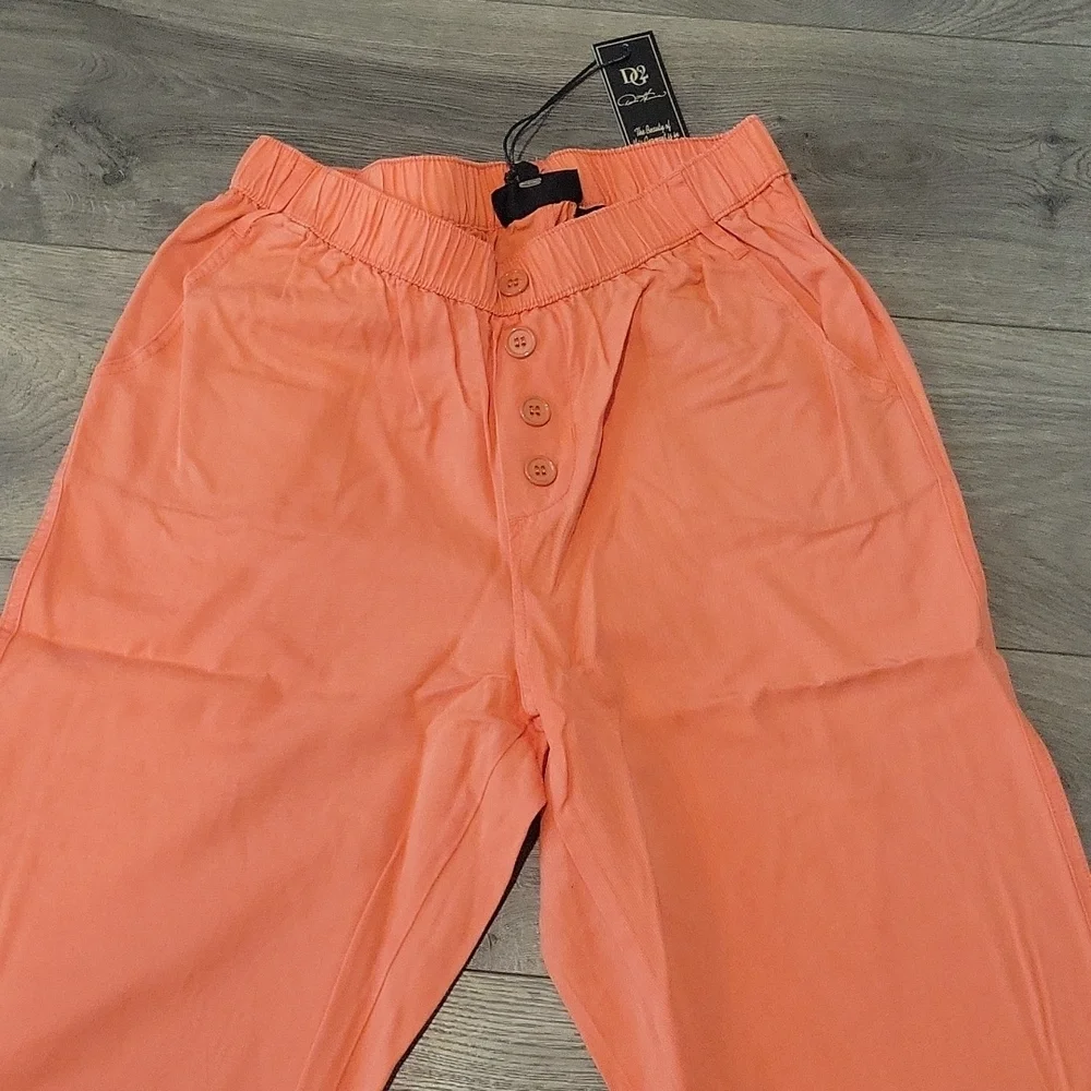 diane Gilman cherry pants Sz M NWT HSN dg2 - Picture 2 of 6